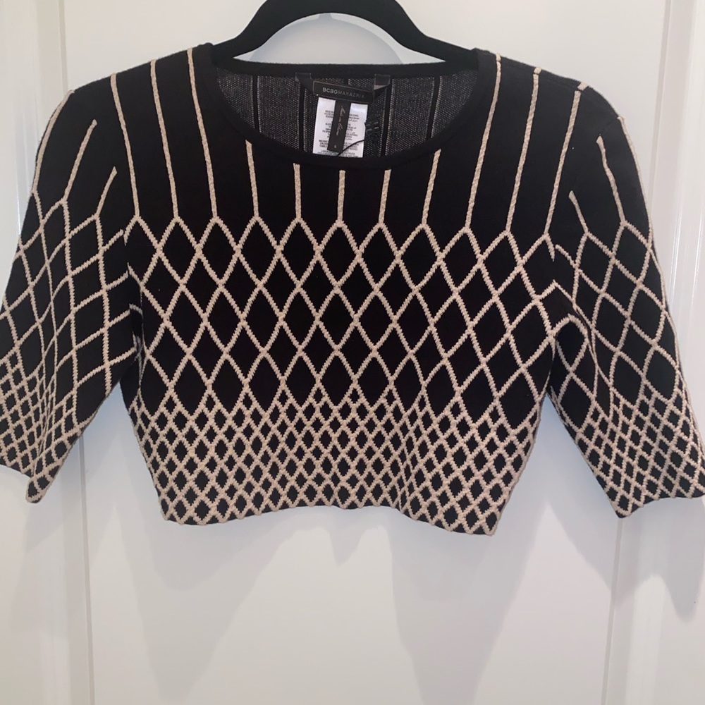 Bcbgmaxazria color block detail black/comb top - Picture 5 of 9